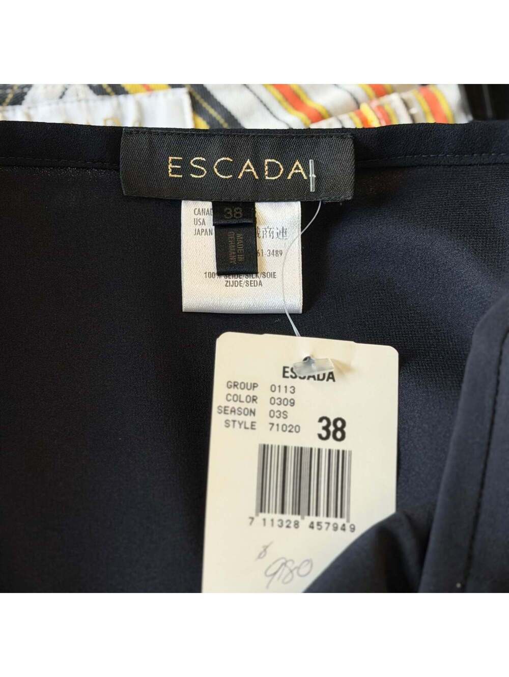 Escada - Picture 8 of 8